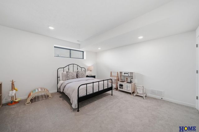 7910 S 66th Street, Lincoln, NE 68516