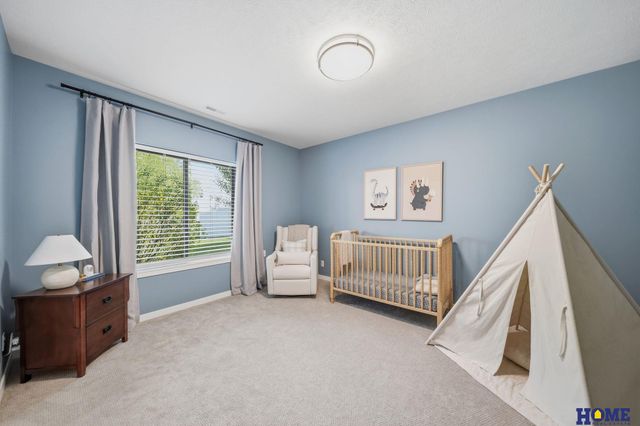 7910 S 66th Street, Lincoln, NE 68516