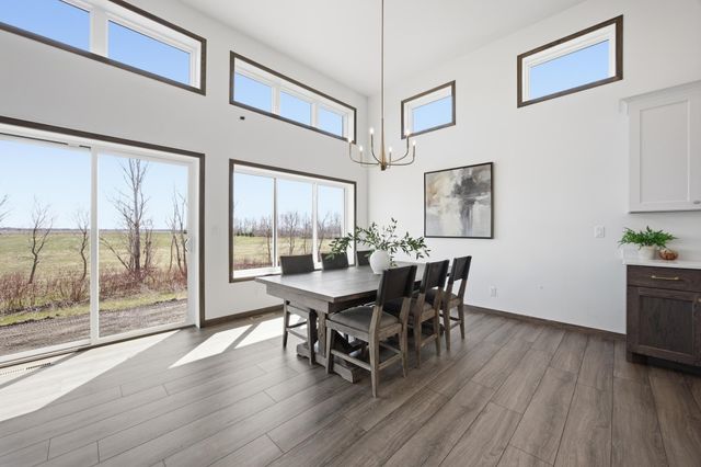 973 61st Avenue W, West Fargo, ND 58078