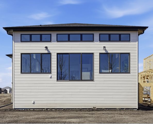 973 61st Avenue W, West Fargo, ND 58078