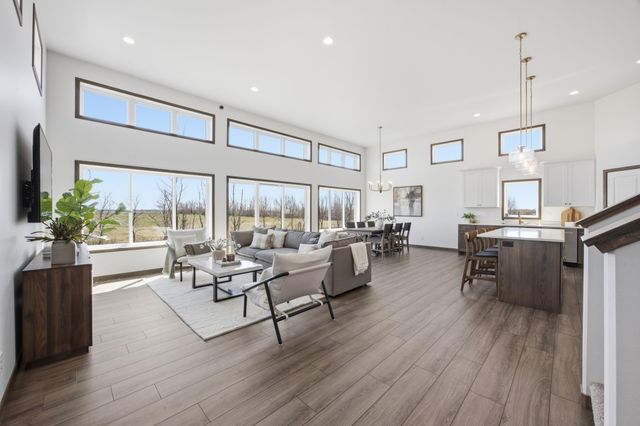 973 61st Avenue W, West Fargo, ND 58078