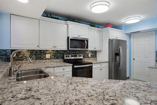 5151 ISLA KEY BOULEVARD S 421, St Petersburg, FL 33715