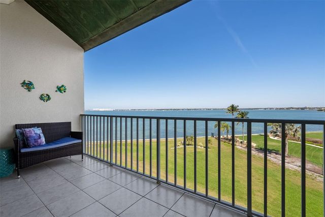 5151 ISLA KEY BOULEVARD S 421, St Petersburg, FL 33715