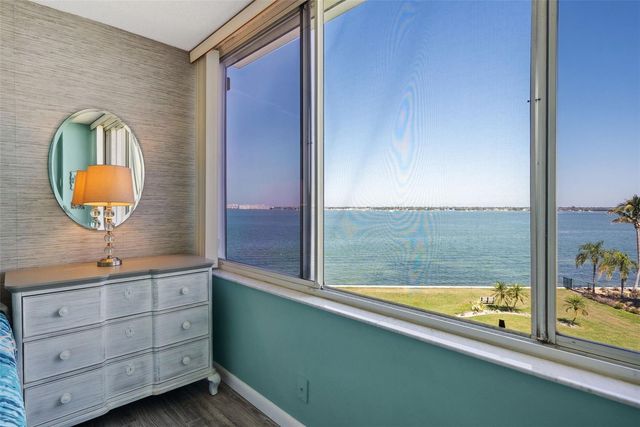 5151 ISLA KEY BOULEVARD S 421, St Petersburg, FL 33715