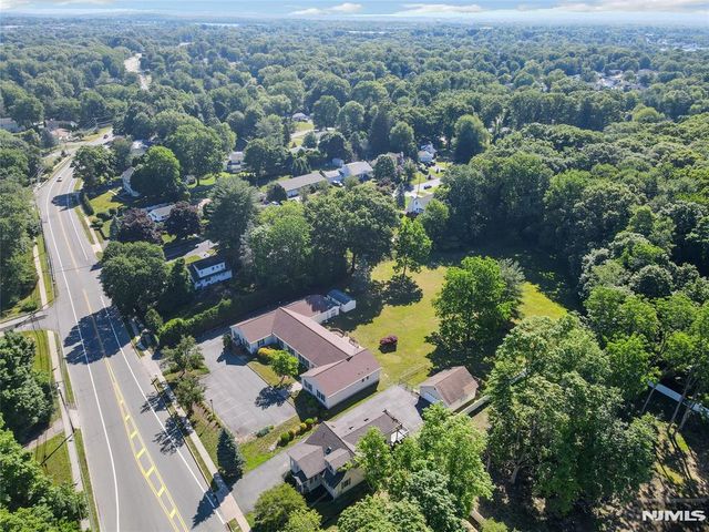 1093 Littleton Road, Morris Plains Borough, NJ 07950