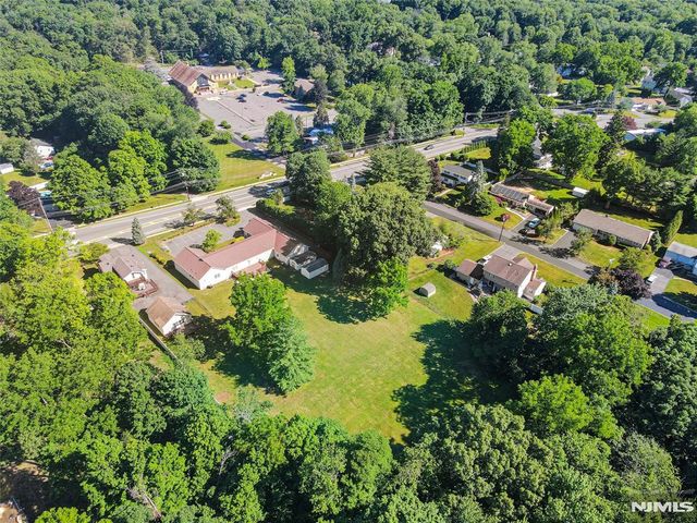 1093 Littleton Road, Morris Plains Borough, NJ 07950