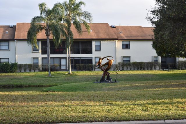 3374 Perimeter Drive, Greenacres, FL 33467