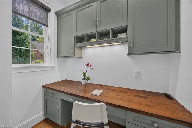 2785 Spicewood Trails Lane, Winston-salem, NC 27106