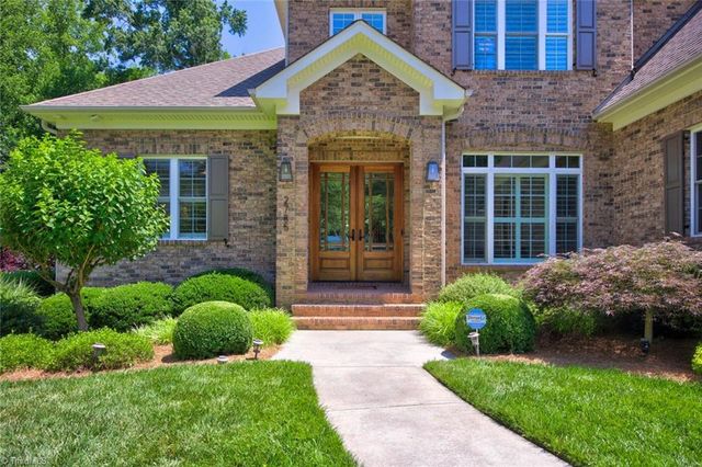2785 Spicewood Trails Lane, Winston-salem, NC 27106