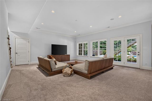 2785 Spicewood Trails Lane, Winston-salem, NC 27106