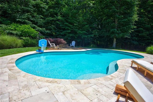 2785 Spicewood Trails Lane, Winston-salem, NC 27106