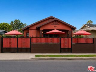 657 W 66th Street, Los Angeles, CA 90044