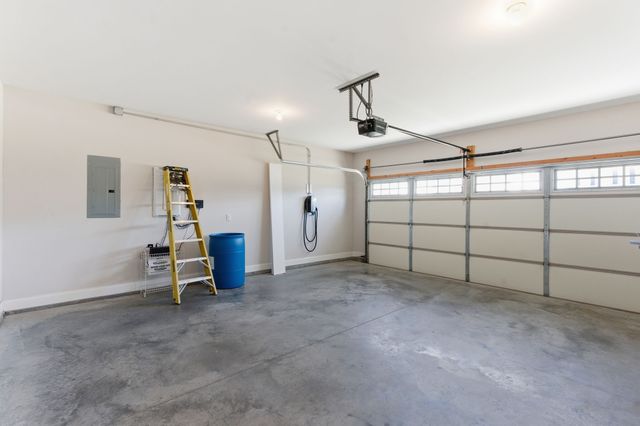 1234 Cotillion Dr, Murfreesboro, TN 37128