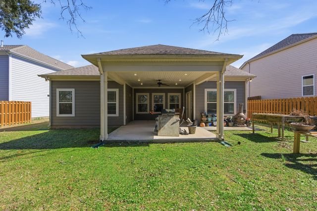 1234 Cotillion Dr, Murfreesboro, TN 37128