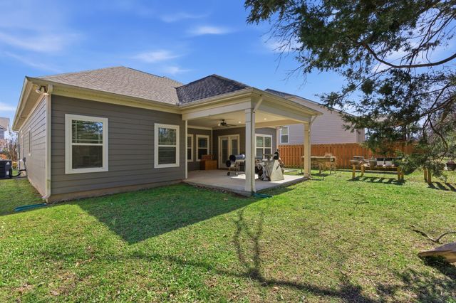 1234 Cotillion Dr, Murfreesboro, TN 37128