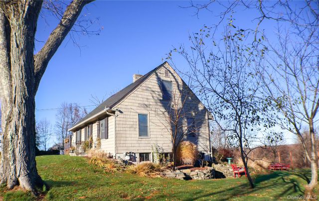 275 Osborne Hill Road, Fishkill, NY 12524