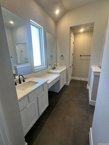 145 HAVERTON CT, Boerne, TX 78006