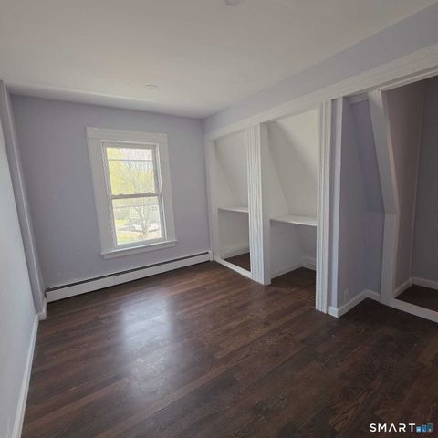 124 Geddes Terrace Left, Waterbury, CT 06708