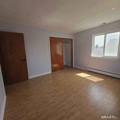 124 Geddes Terrace Left, Waterbury, CT 06708