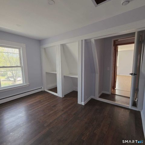 124 Geddes Terrace Left, Waterbury, CT 06708