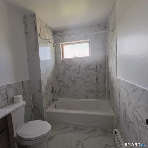124 Geddes Terrace Left, Waterbury, CT 06708