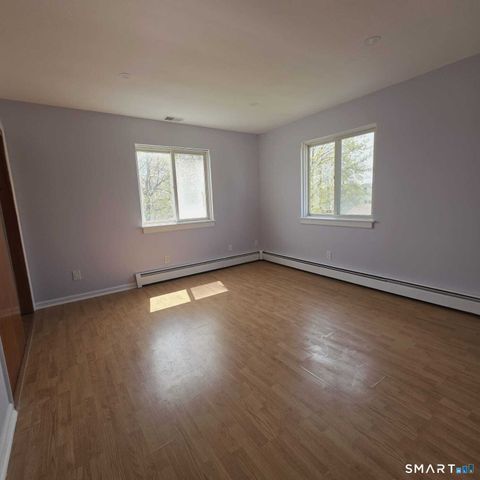 124 Geddes Terrace Left, Waterbury, CT 06708