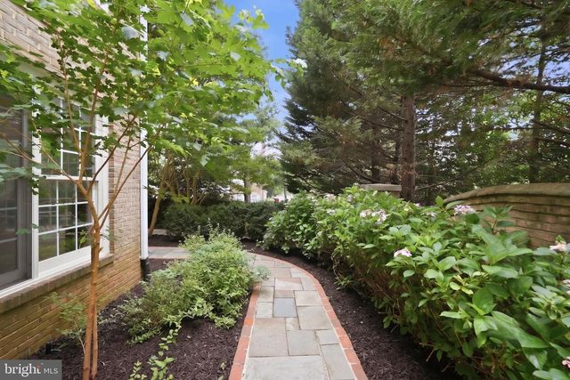 10108 BALDWIN CT, Bethesda, MD 20817