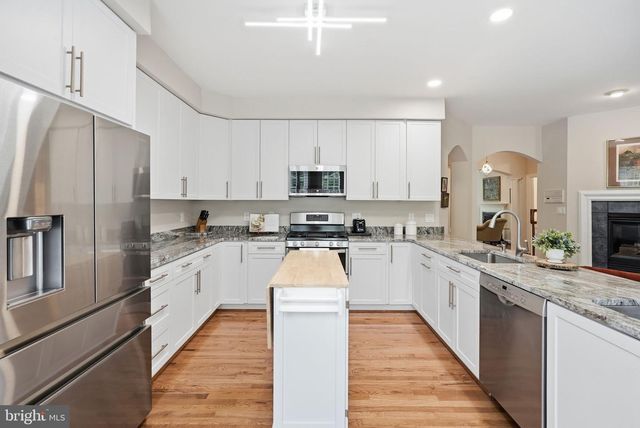 10108 BALDWIN CT, Bethesda, MD 20817