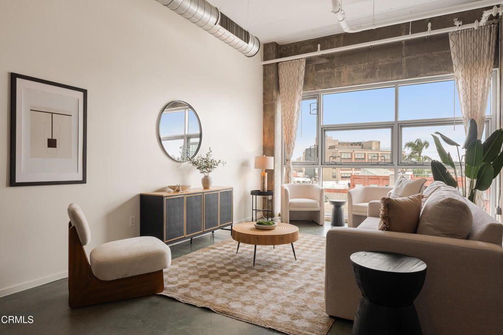 Image 16 of property listing at 510 S Hewitt Street 514, Los Angeles, CA 90013