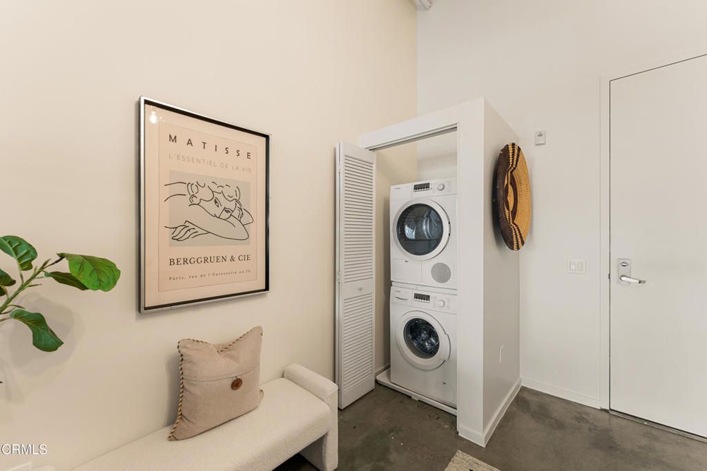 Image 26 of property listing at 510 S Hewitt Street 514, Los Angeles, CA 90013