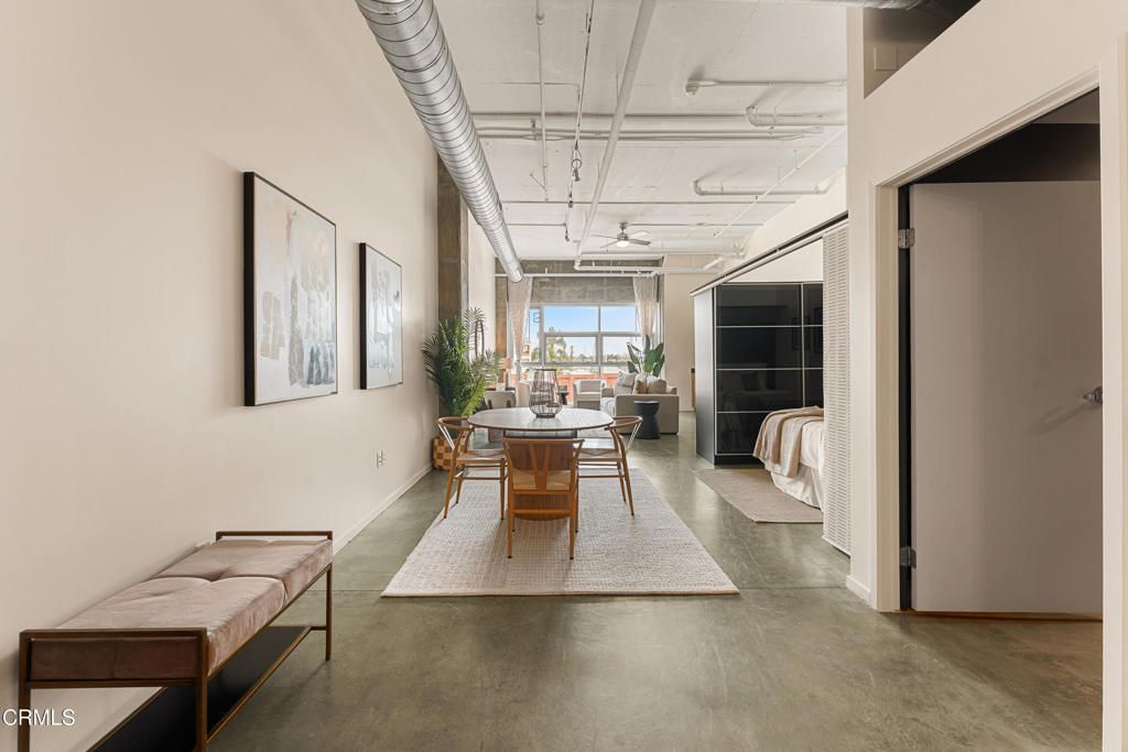 Image 5 of property listing at 510 S Hewitt Street 514, Los Angeles, CA 90013