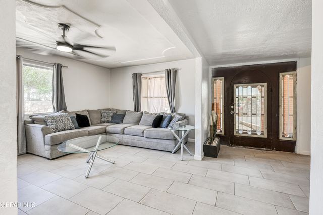 196 ASPEN Drive, Sunland Park, NM 88063