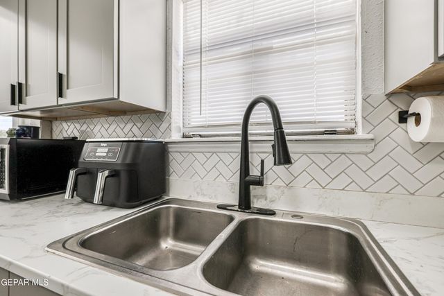 196 ASPEN Drive, Sunland Park, NM 88063