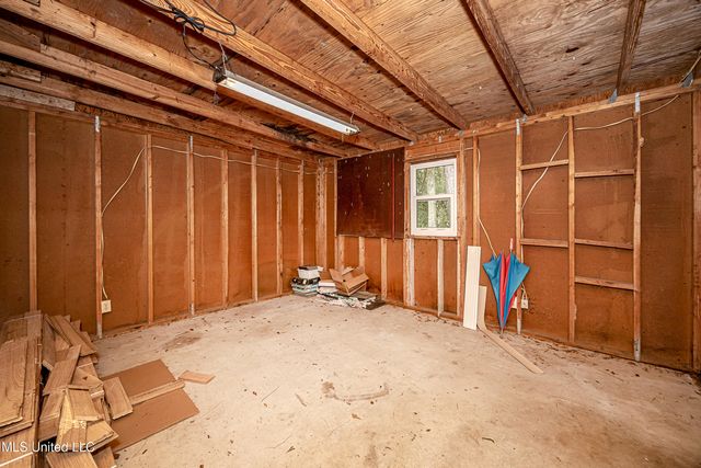 1107 Le Badine Court, Ocean Springs, MS 39564