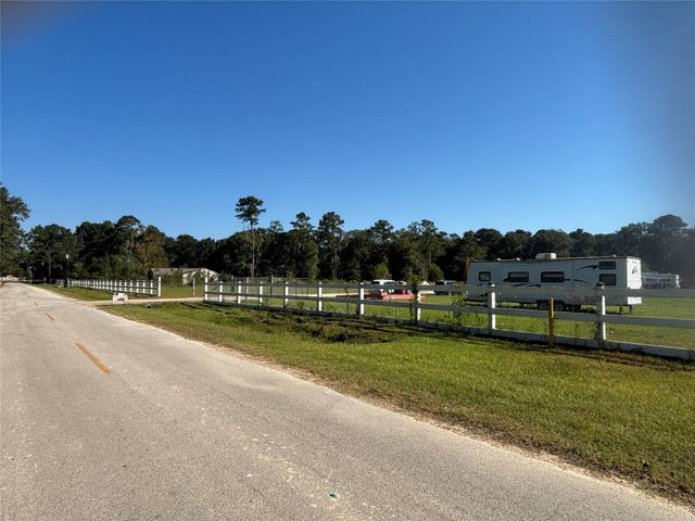 62 Short Leaf Drive, Huffman, TX 77336