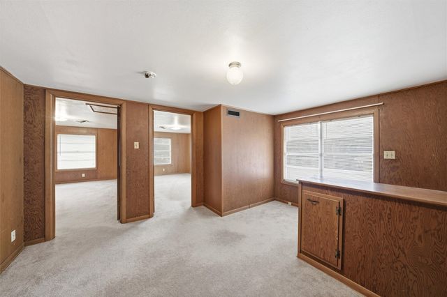 511 S Harrison Street, West, TX 76691