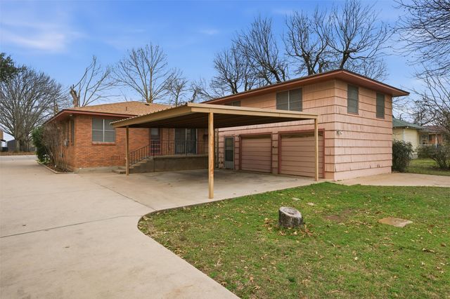 511 S Harrison Street, West, TX 76691