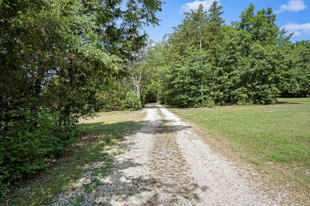 6965 Cross Keys Rd, College Grove, TN 37046