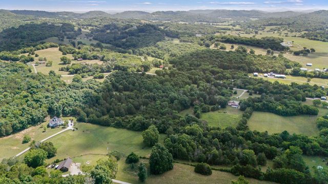 6965 Cross Keys Rd, College Grove, TN 37046