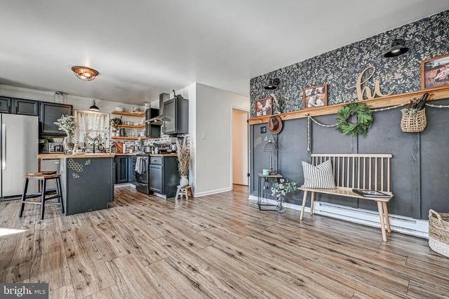 148 POCONO RD, Albrightsville, PA 18210