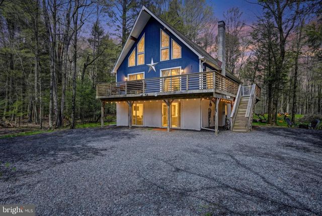148 POCONO RD, Albrightsville, PA 18210