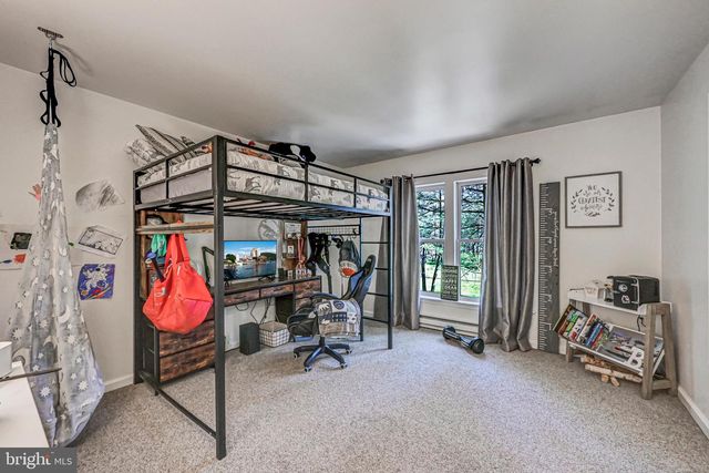 148 POCONO RD, Albrightsville, PA 18210