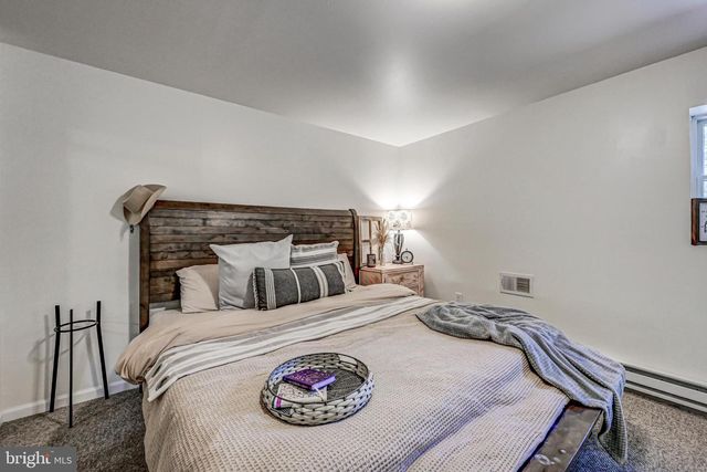 148 POCONO RD, Albrightsville, PA 18210