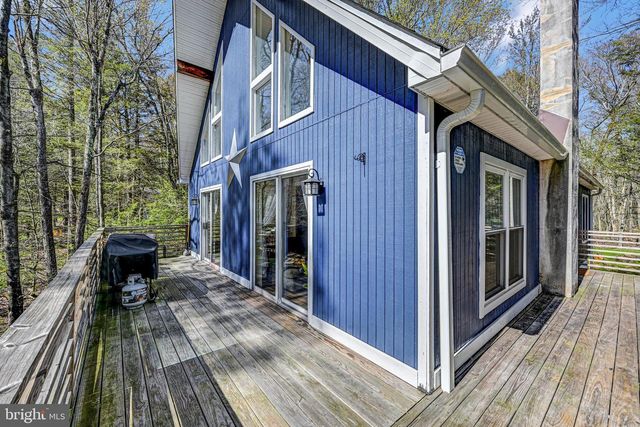 148 POCONO RD, Albrightsville, PA 18210