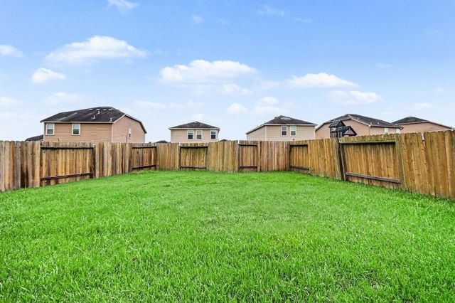 6038 Coral Cove Road, Cove, TX 77523