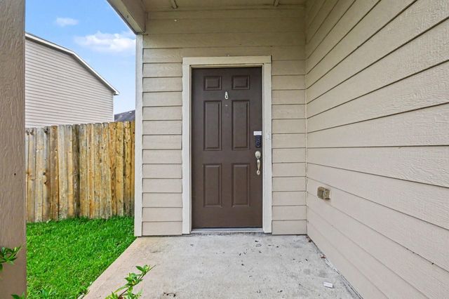 6038 Coral Cove Road, Cove, TX 77523