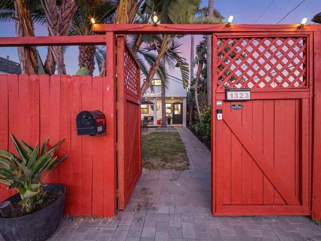 1323 Lehigh Street, San Diego, CA 92110