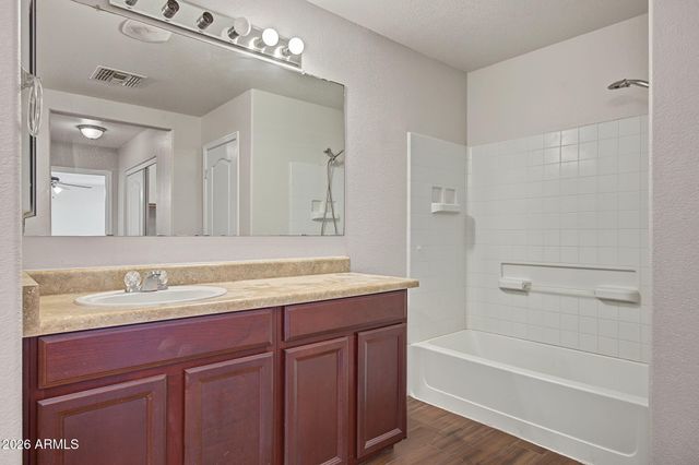 1084 E KELSI Avenue, San Tan Valley, AZ 85140