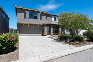 1084 E KELSI Avenue, San Tan Valley, AZ 85140
