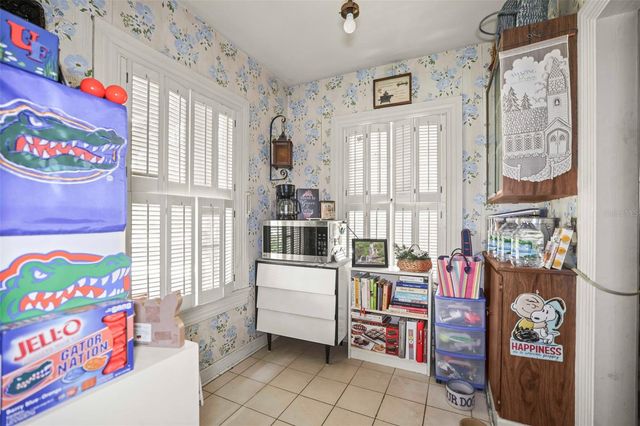 615 N GLENWOOD AVENUE, Clearwater, FL 33755